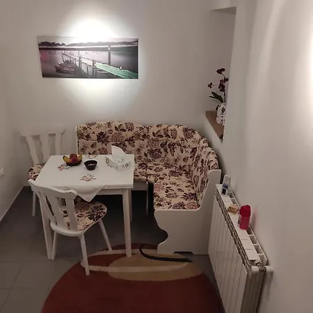 Garsoniera Cocheta Zona Coresi Mall Apartament *