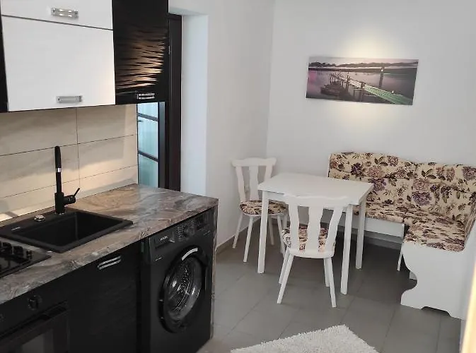 Garsoniera Cocheta Zona Coresi Mall * Brašov